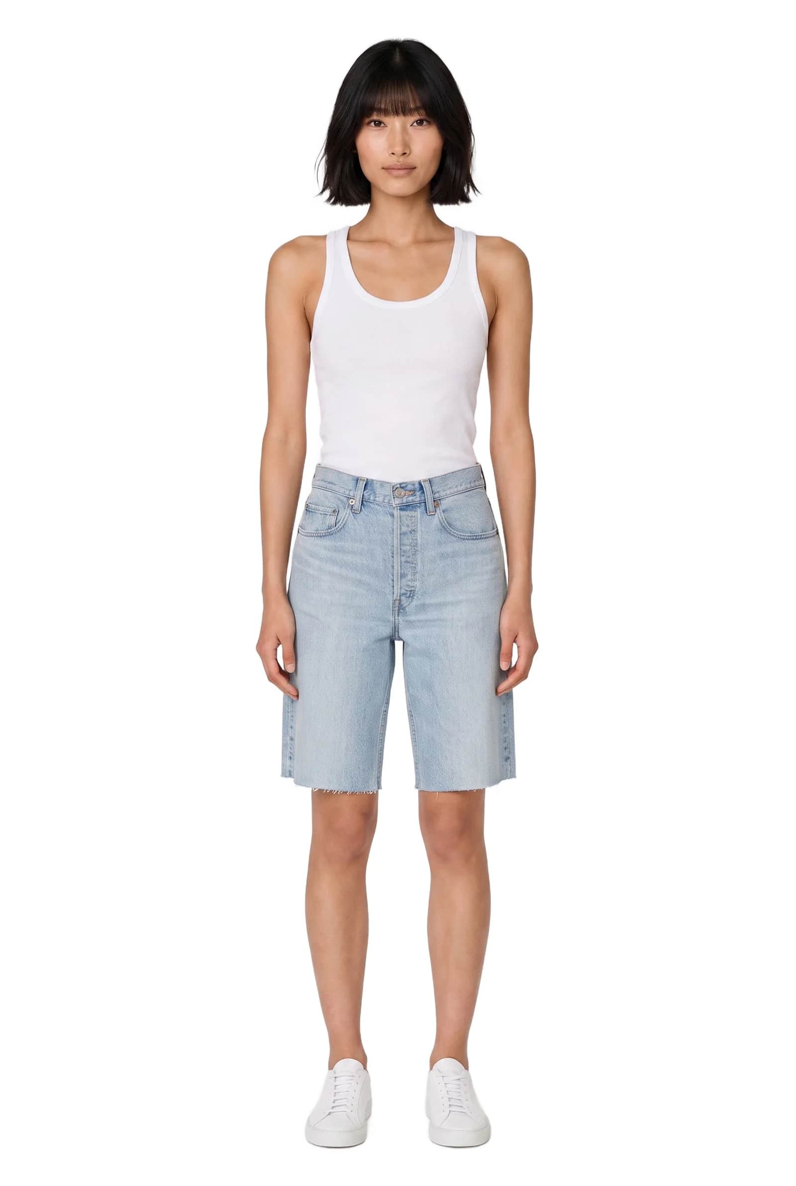 White-leg denim short